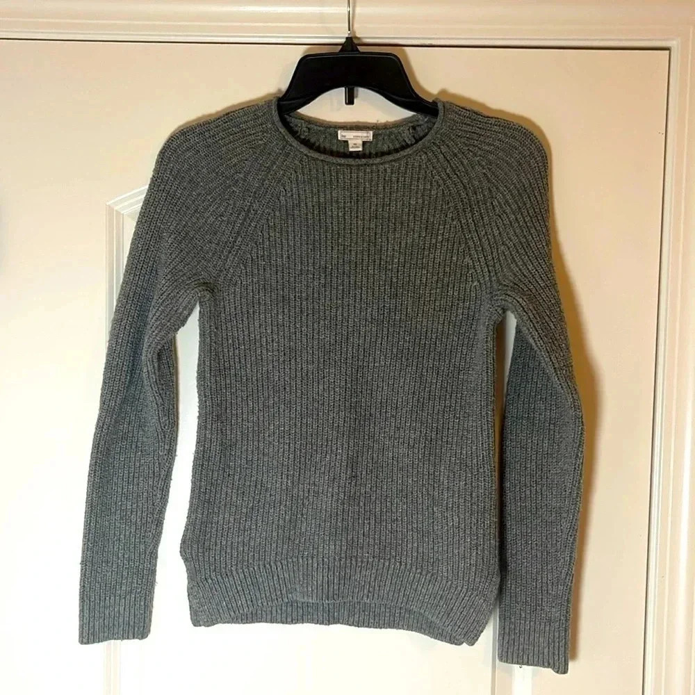 GAP Gray Pullover Crewneck Chunky Sweater - Size XS